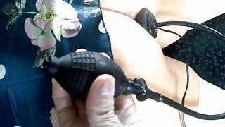 Inflatable pump in the ass – Close up
